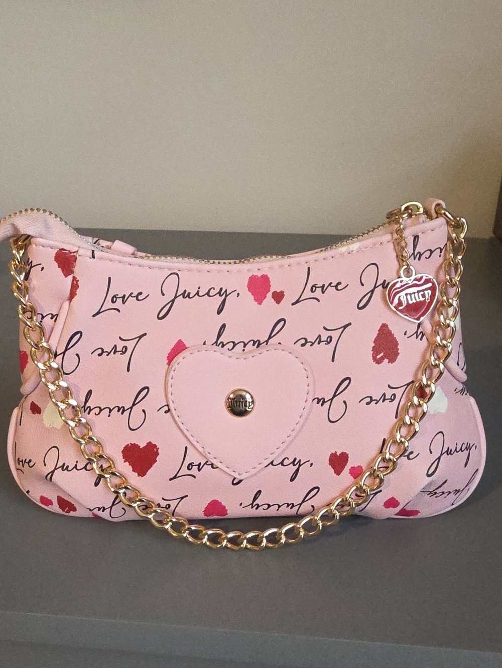 JUICY COUTURE NWOT Pink Heart-Print Chain Shoulder Bag
